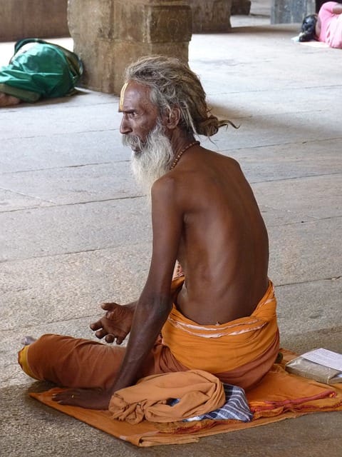 sadhus2